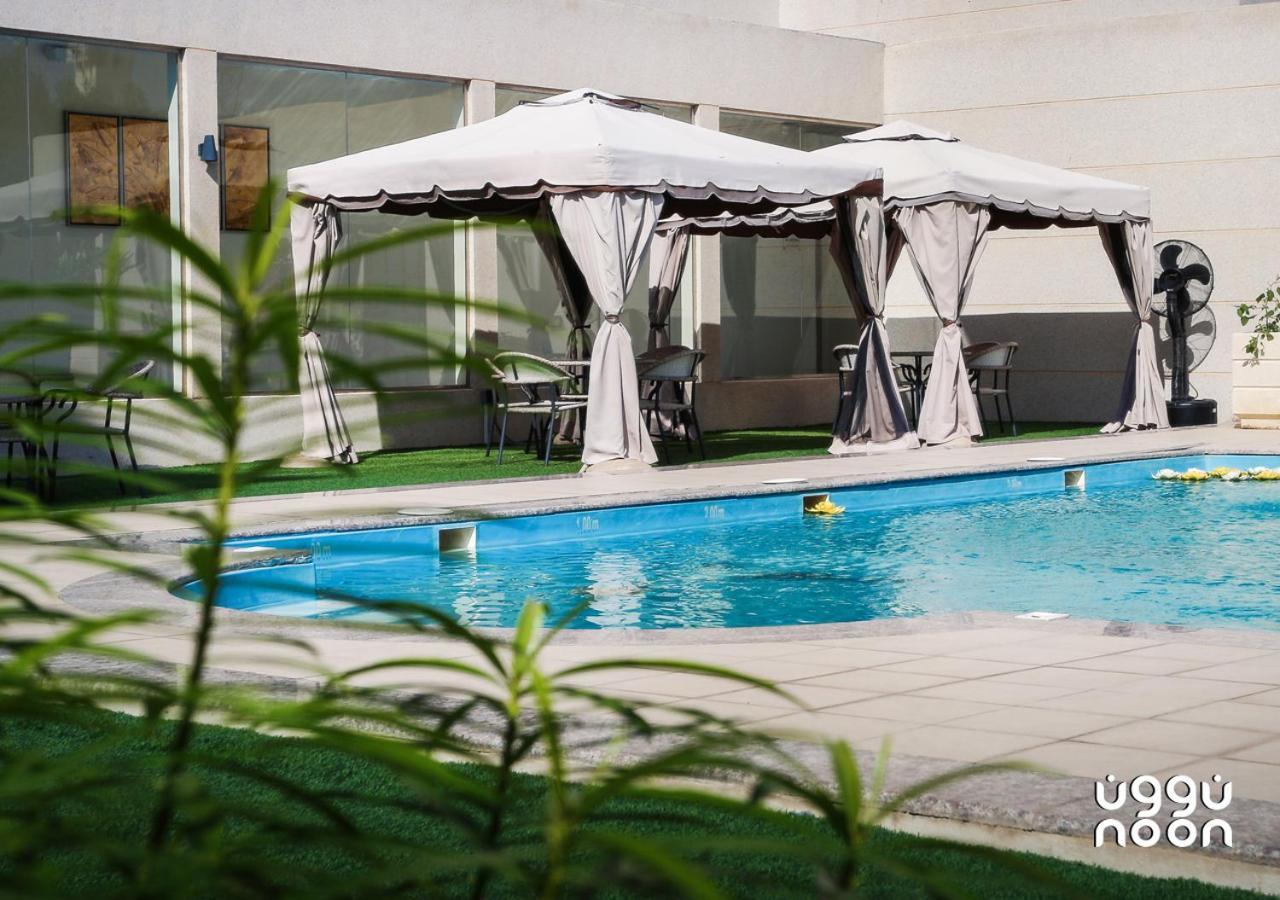 Noon Hotel Suites Khafji Bagian luar foto